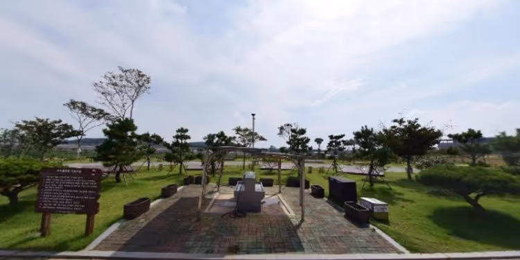 A reservation for Oto Campingland.